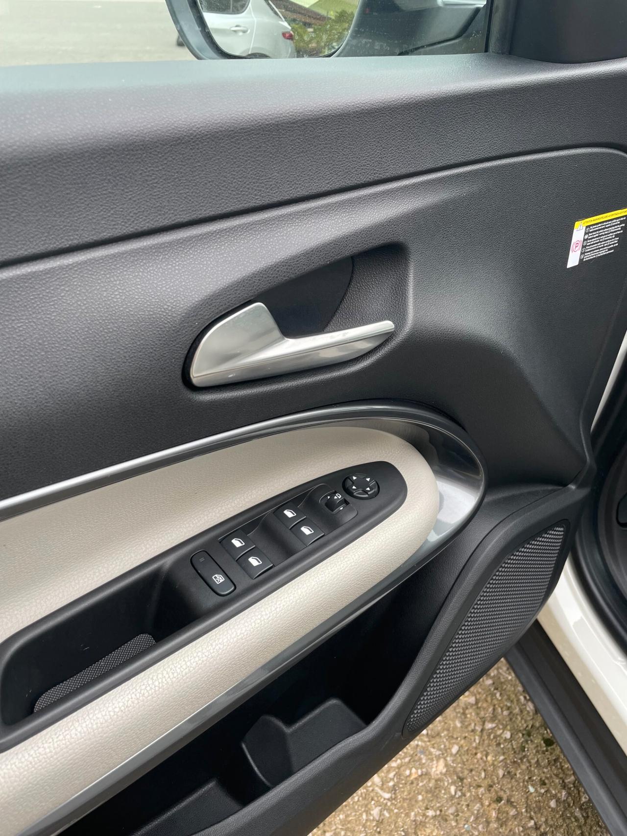 FIAT 600 1.2 Hybrid 110CV DCT LA PRIMA