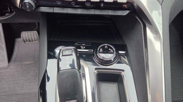 PEUGEOT 3008 BlueHDi 130 S&S EAT8 Allure PERMUTE UNICOPROPR.