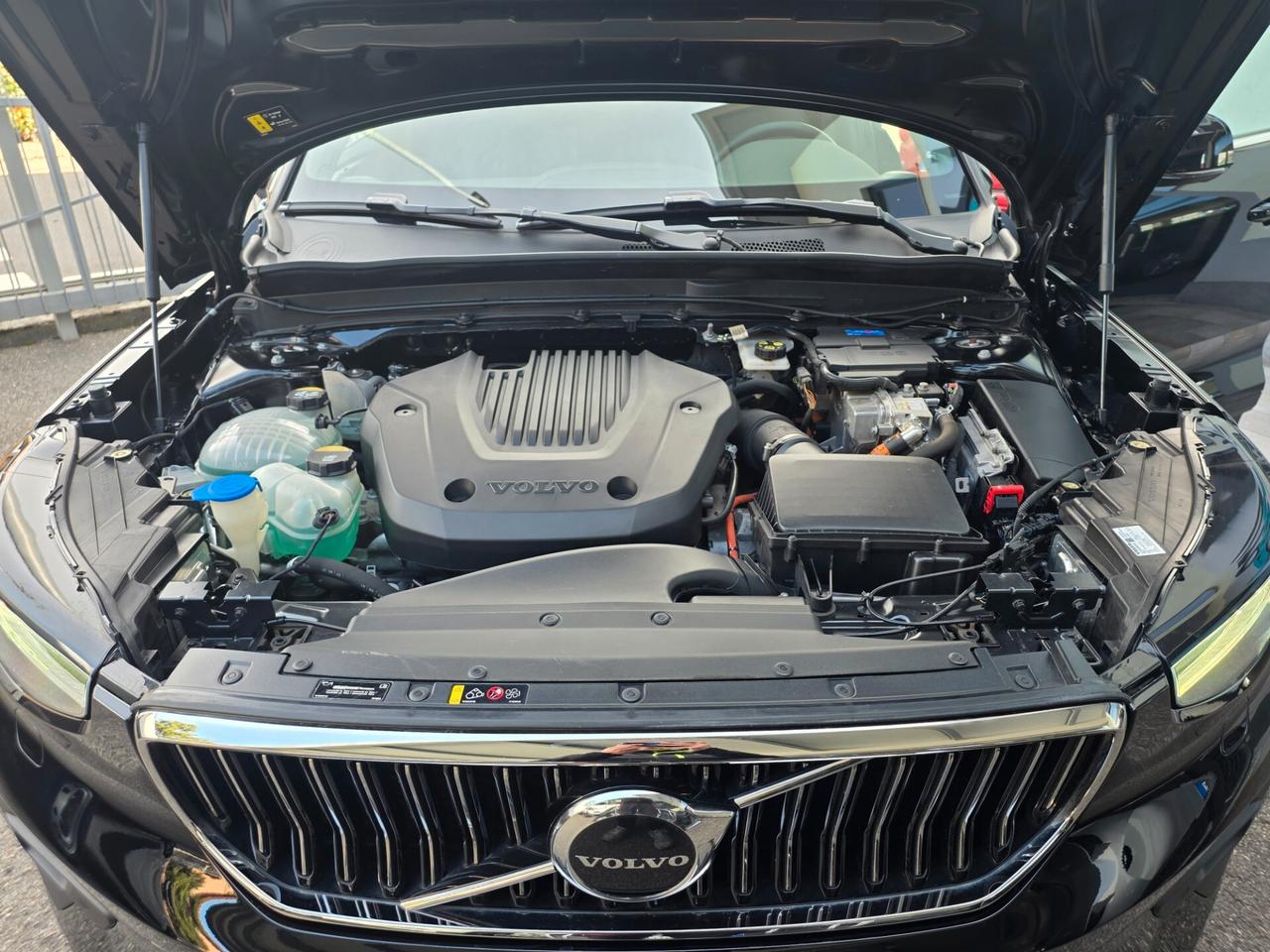 Volvo XC40 1.5 T4 Recharge PHEV Aut. / SERVICE VOLVO!