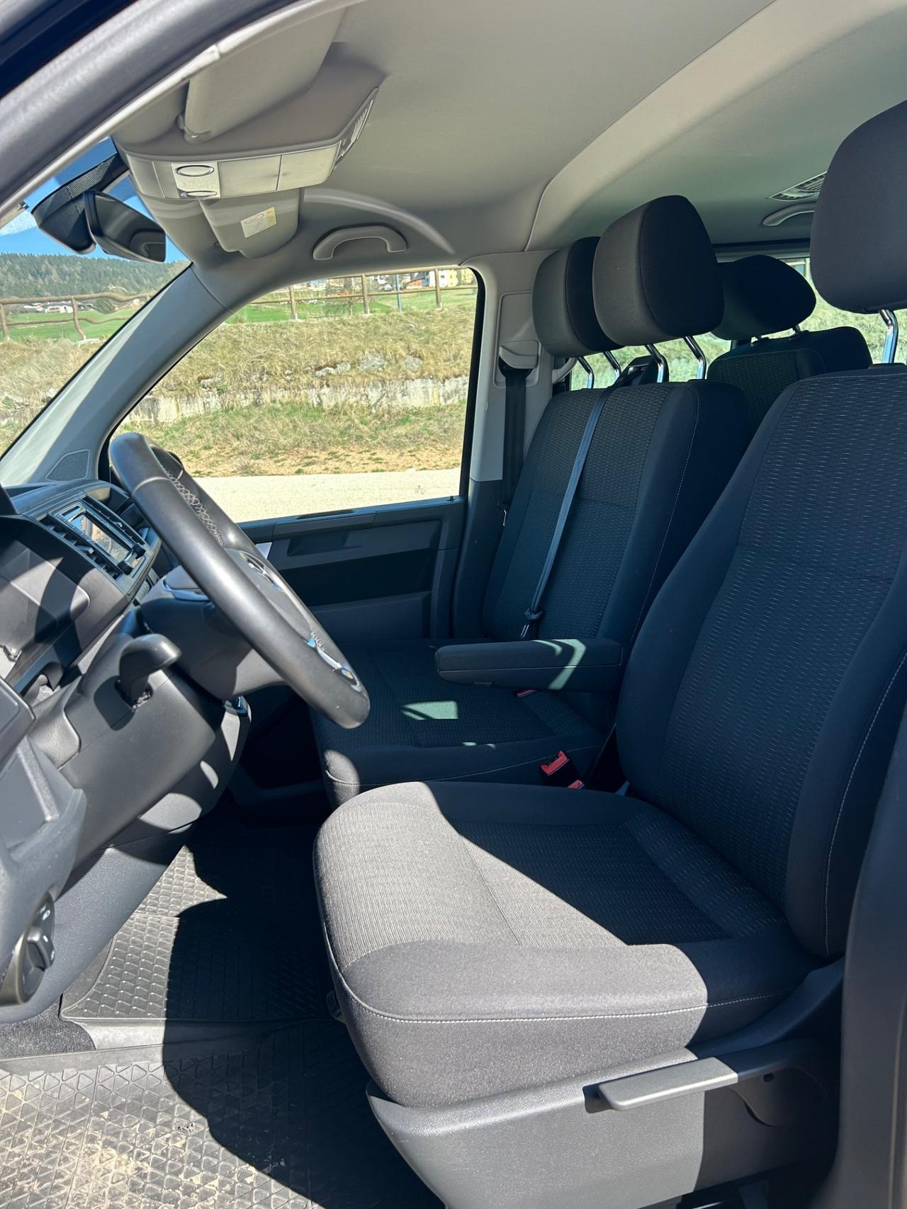 Volkswagen Caravelle 2.0 TDI 150CV DSG 4 Motion PL Comfortline