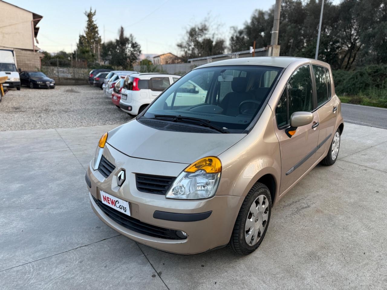 Renault Modus 1.5 dCi 65CV Luxe Privilège