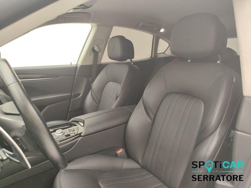Maserati Levante 3.0 V6 275cv auto
