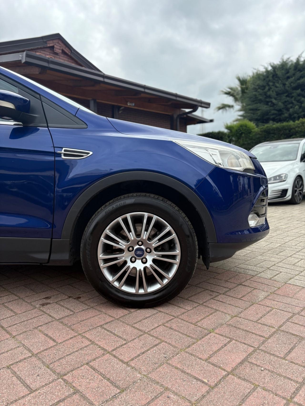 Ford Kuga 2.0 TDCI 140 CV 4WD Titanium