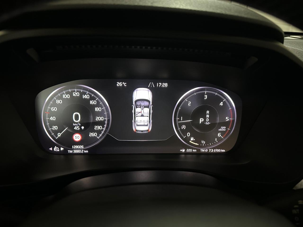 Volvo XC40 D3 2.0 150CV AUT/TETTO/LED/PELLE