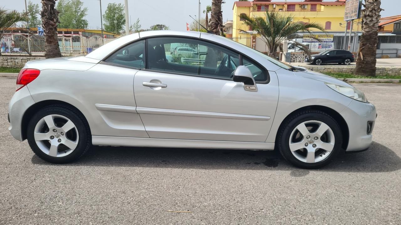 Peugeot 207 1.6 8V HDi 112CV CC Sweet Years