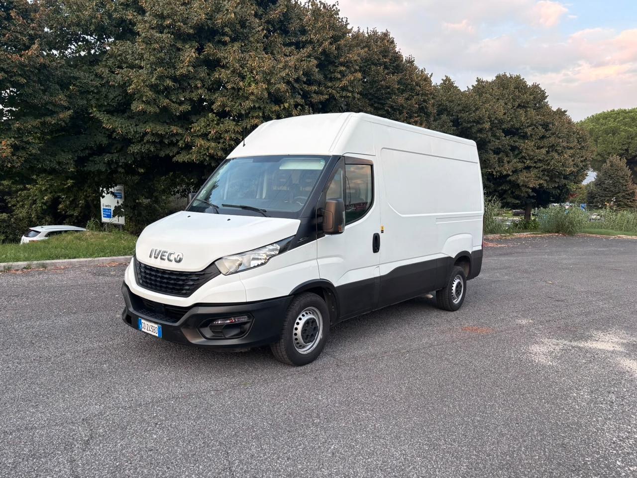IVECO DAILY 35 S 12 H2