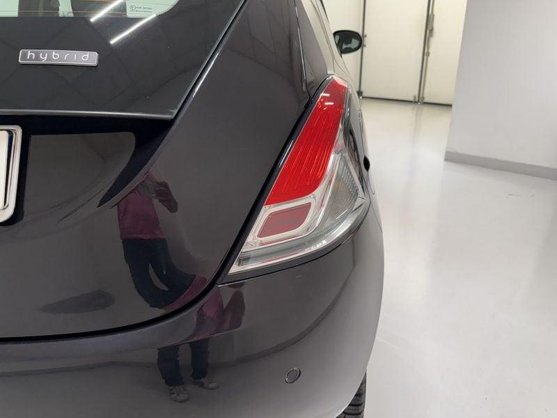 Lancia Ypsilon Ypsilon 1.0 FireFly 5Pt S&S Hybrid Ecochic Gold
