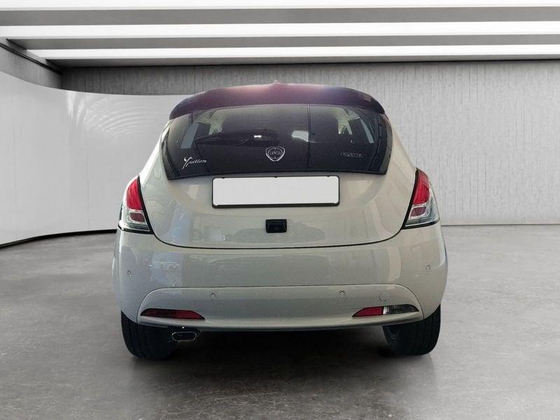 Lancia Ypsilon 1.0 firefly hybrid Gold Plus s&s 70cv 5p.ti