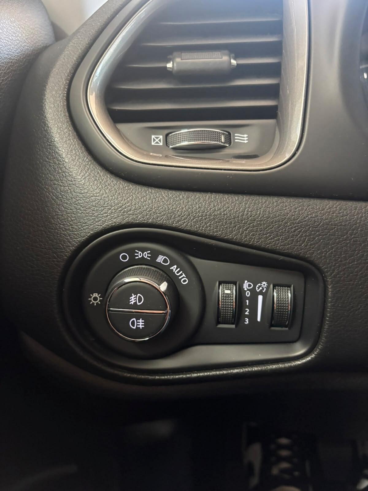 Jeep Renegade 1.6 Mjt 130 CV Limited SOLI KM 25.000