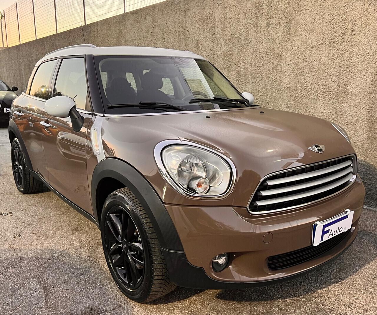 Mini Cooper D Countryman 1.6 ,cerchi nero lucido ,bicolore,ecc.