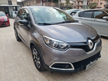 Renault Captur 1.5 DCI 90 CV EDC INTENS r-line