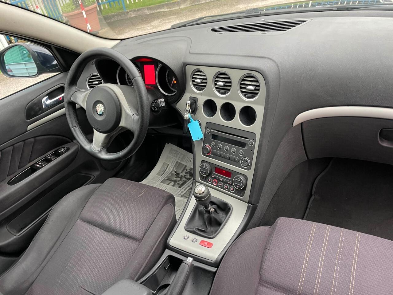 Alfa Romeo 159 1.9 JTDm Sportwagon Distinctive