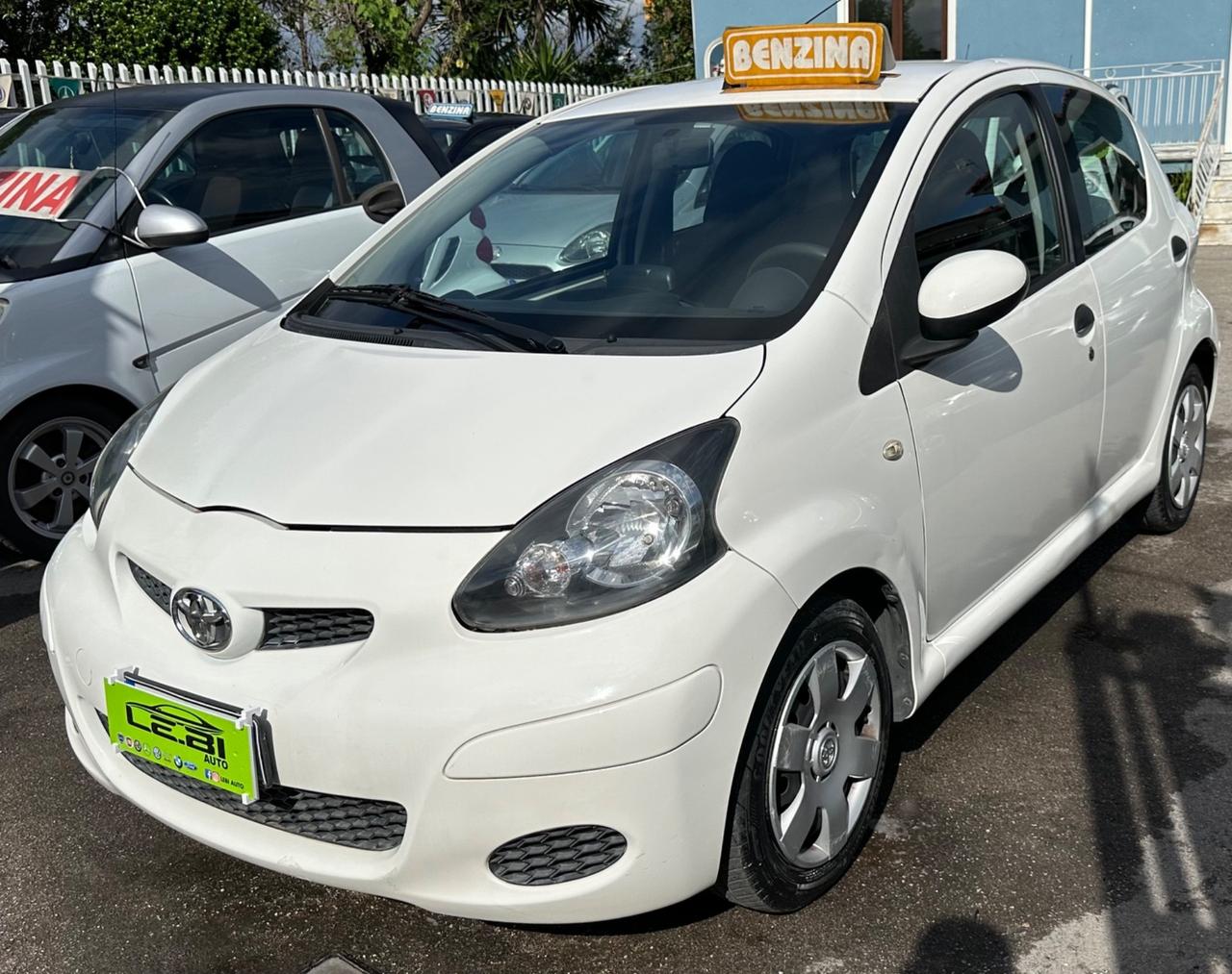 Toyota Aygo 1.0 BENZ. 5 porte Now Connect 2011