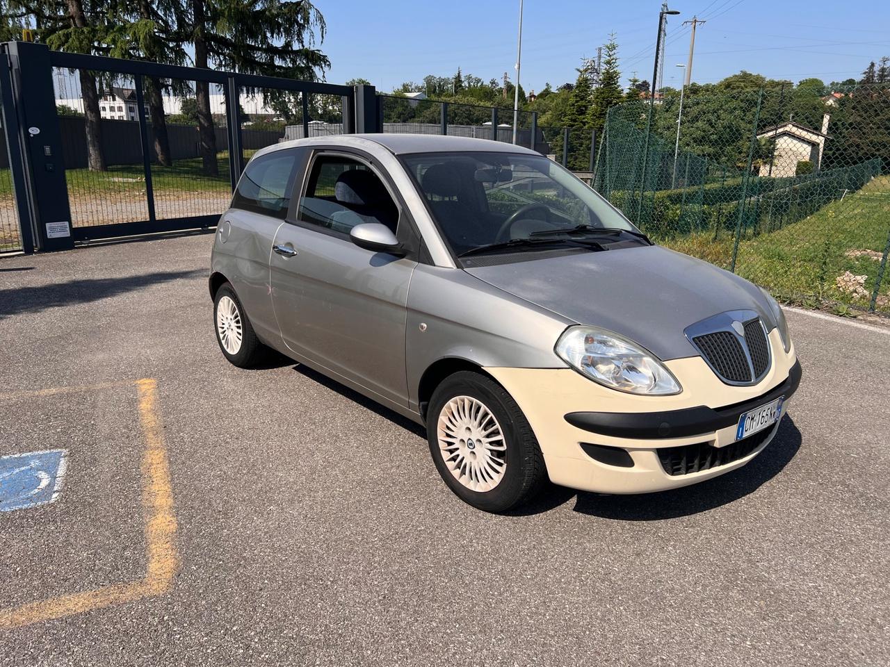Lancia Ypsilon 1.2 Oro