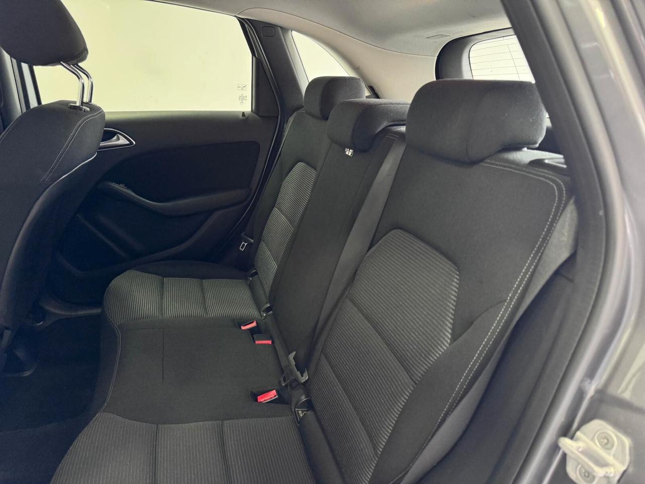 Mercedes-benz B 180 d Automatic Sport-auto
