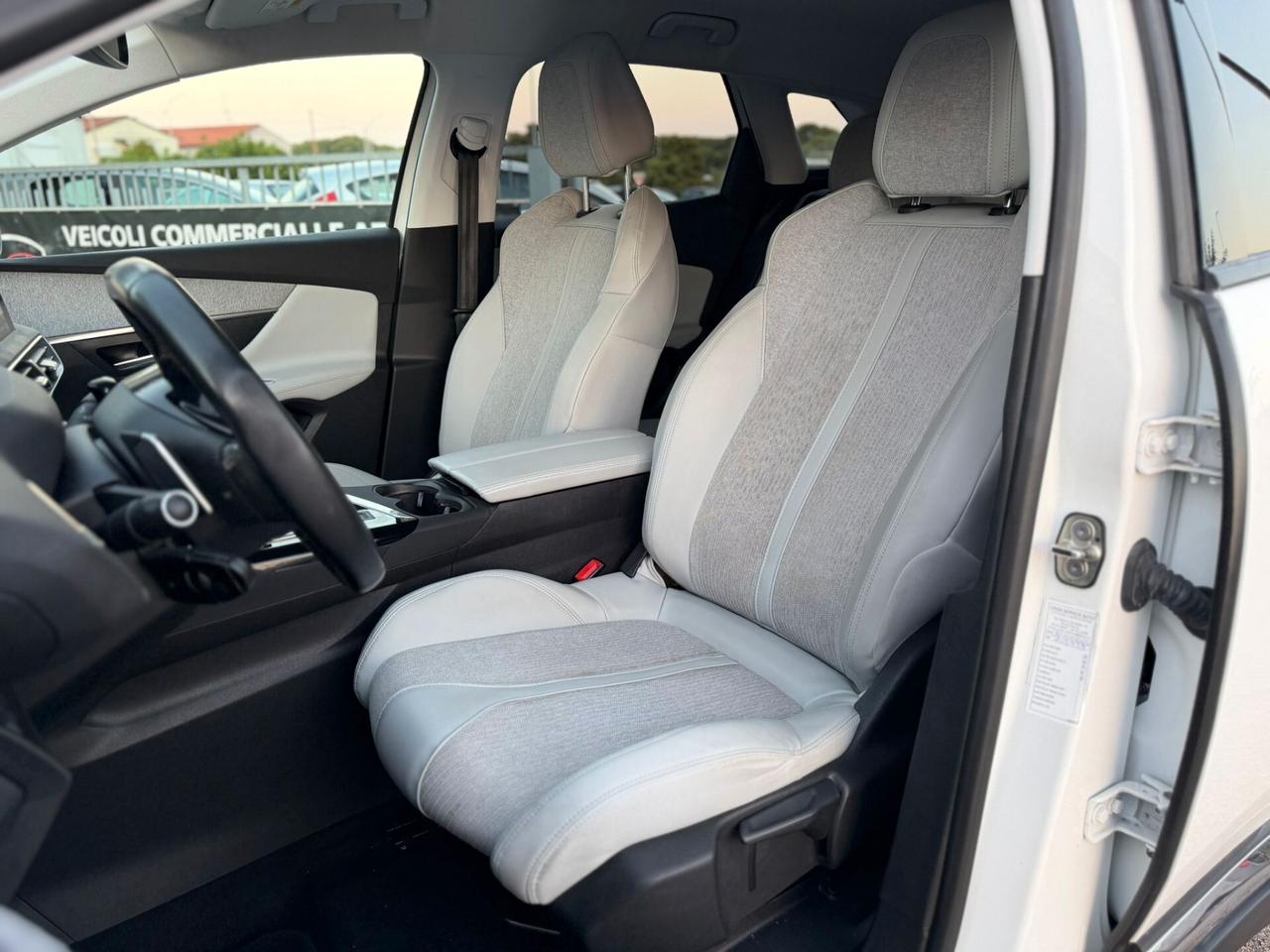 Peugeot 3008 BlueHDi 130 S&S Allure