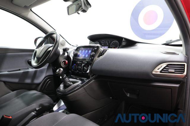 LANCIA Ypsilon 1.0 FIREFLY 5 PORTE S&S HYBRID GOLD FARI LED