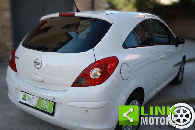 OPEL Corsa 1.2 3 porte b-color NEOPATENTATI