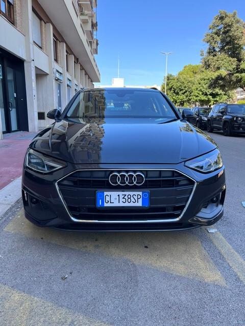 Audi A4 Avant 40 TDI S tronic Business