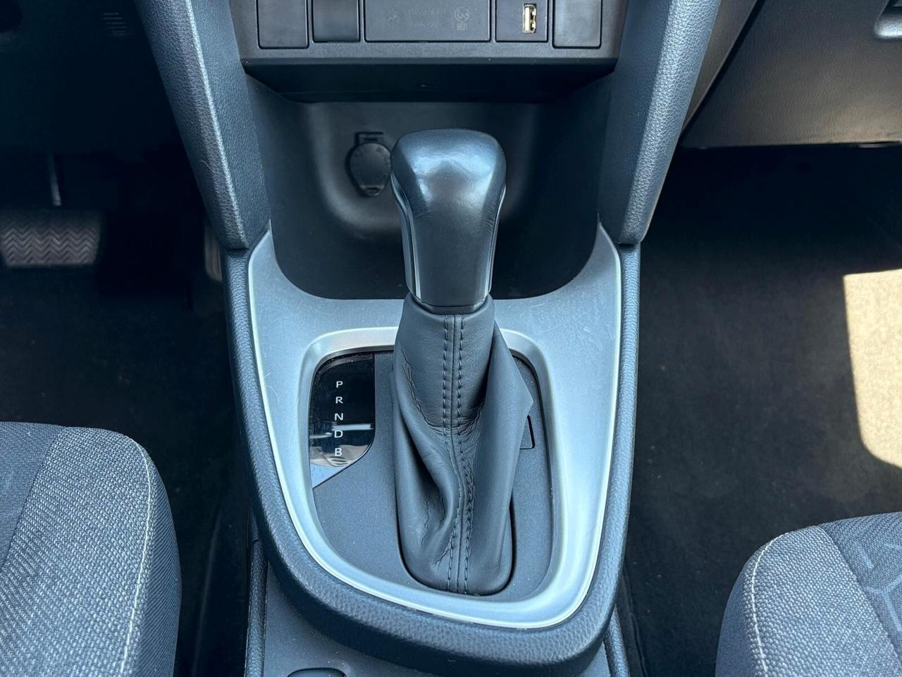 Toyota Yaris Cross 1.5 Hybrid 5p. E-CVT AWD-i Business