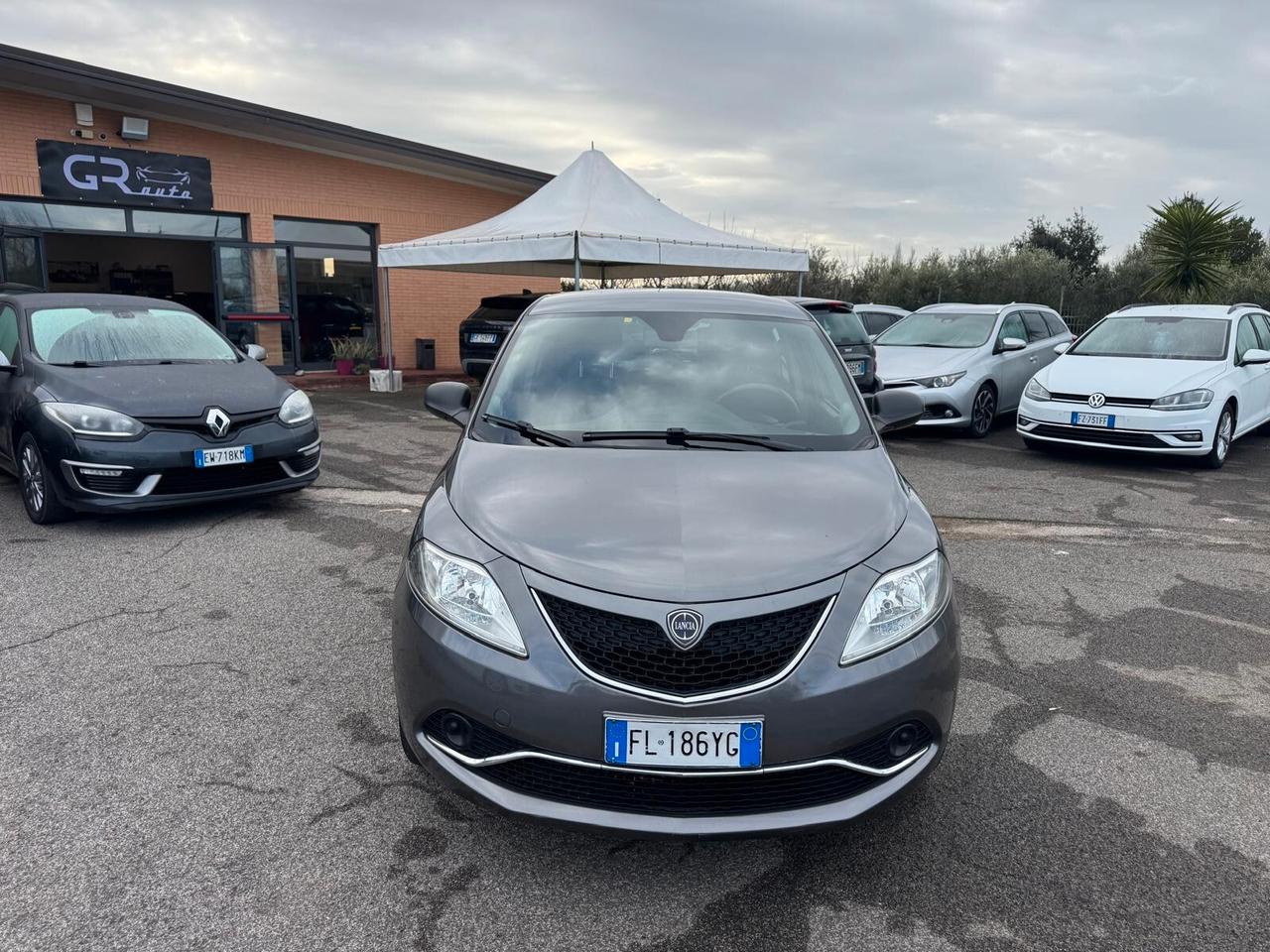 Lancia Ypsilon 1.2 BENZ NEOPTENTATI 2017