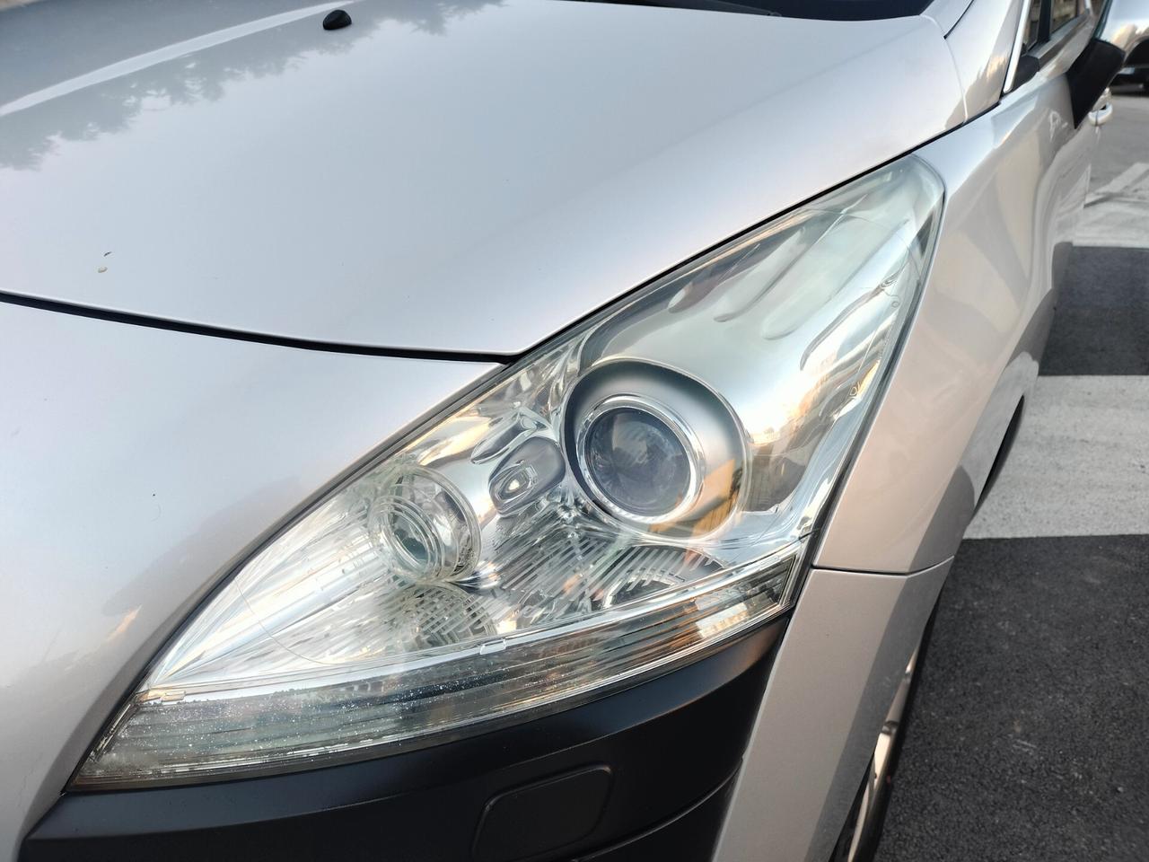 Peugeot 3008 1.6 HDi 110CV cambio robotizzato Outdoor