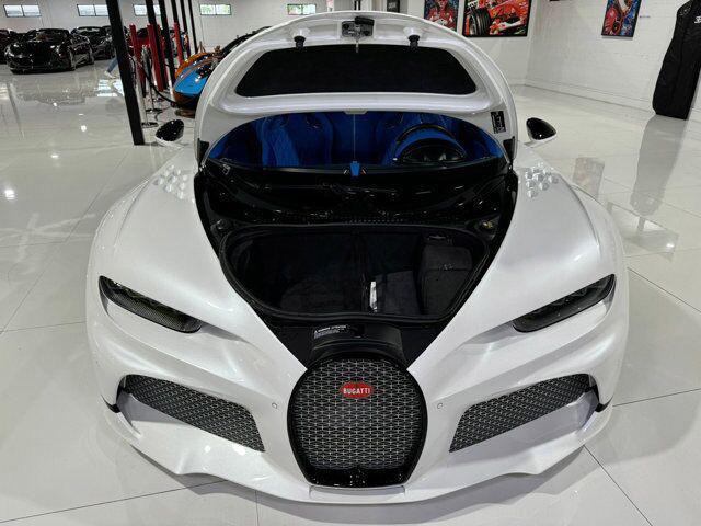 BUGATTI Other SUPER SPORT 8.0 W16 1600HP "1 of 1 Elephant Blanc"