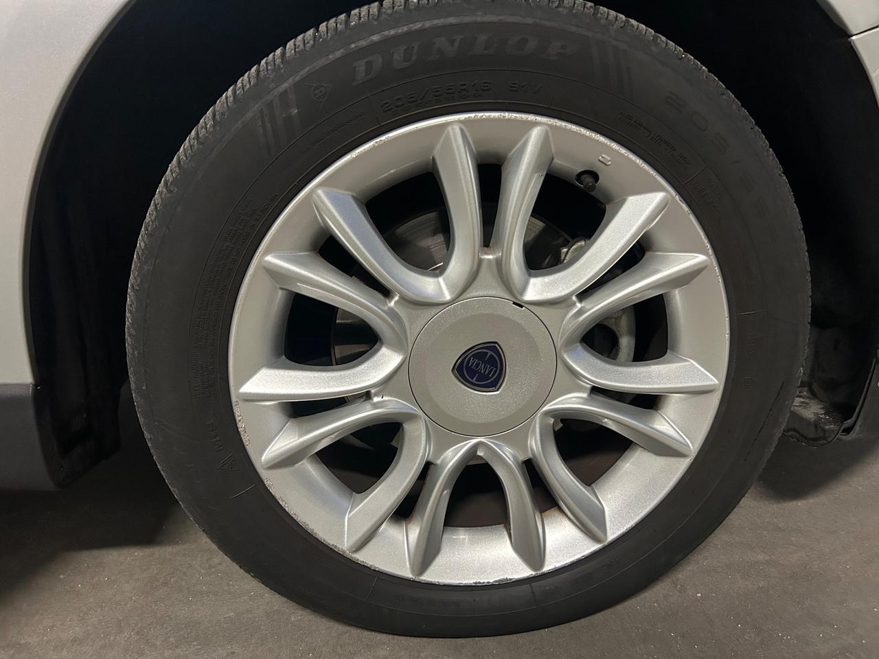 Lancia Delta 1.6 MJT DPF 105 CV Gold