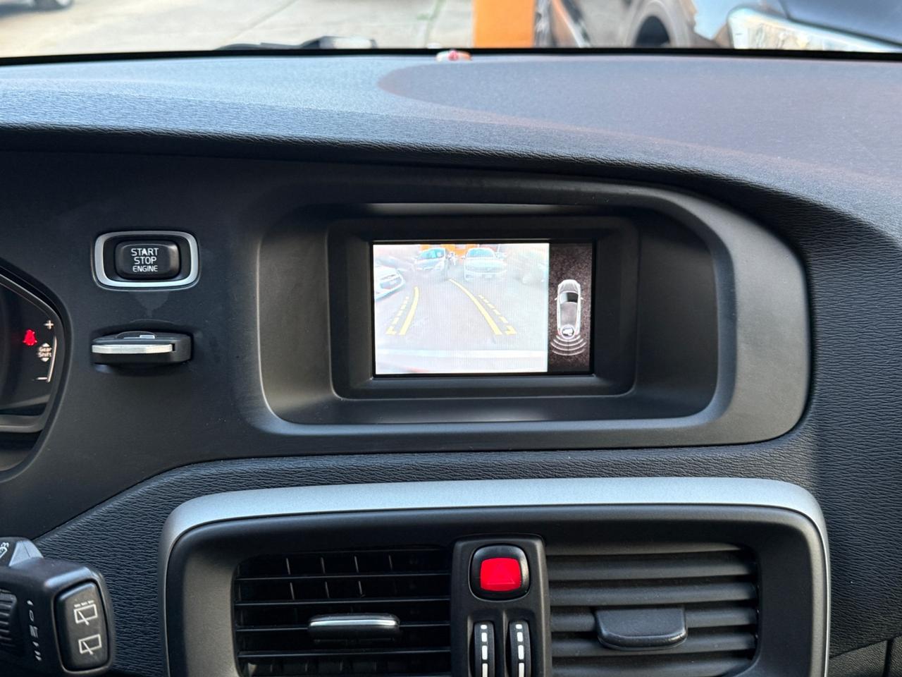 Volvo V40 D2 1.6 Summum