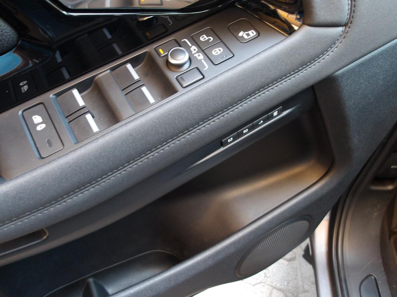 Land Rover Range Rover Evoque 2.0d i4 mhev SE awd 150cv auto