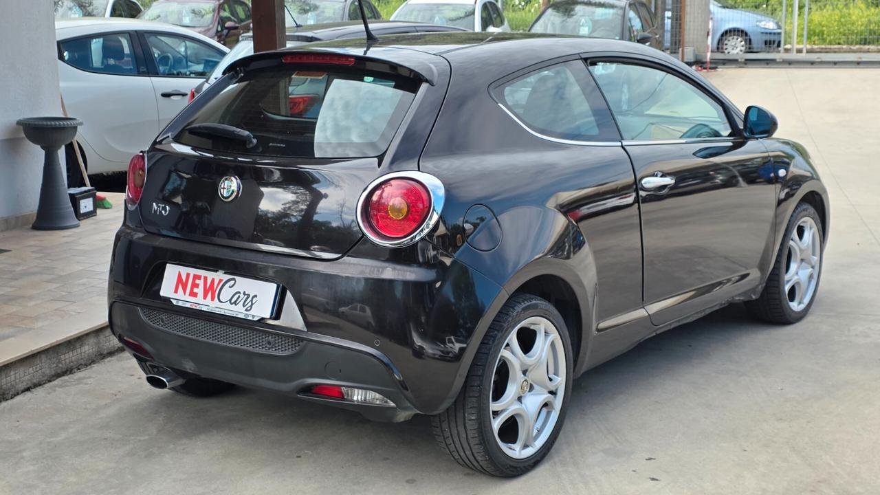 Alfa Romeo MiTo 1.6 JTDm 16V Distinctive Premium Pack