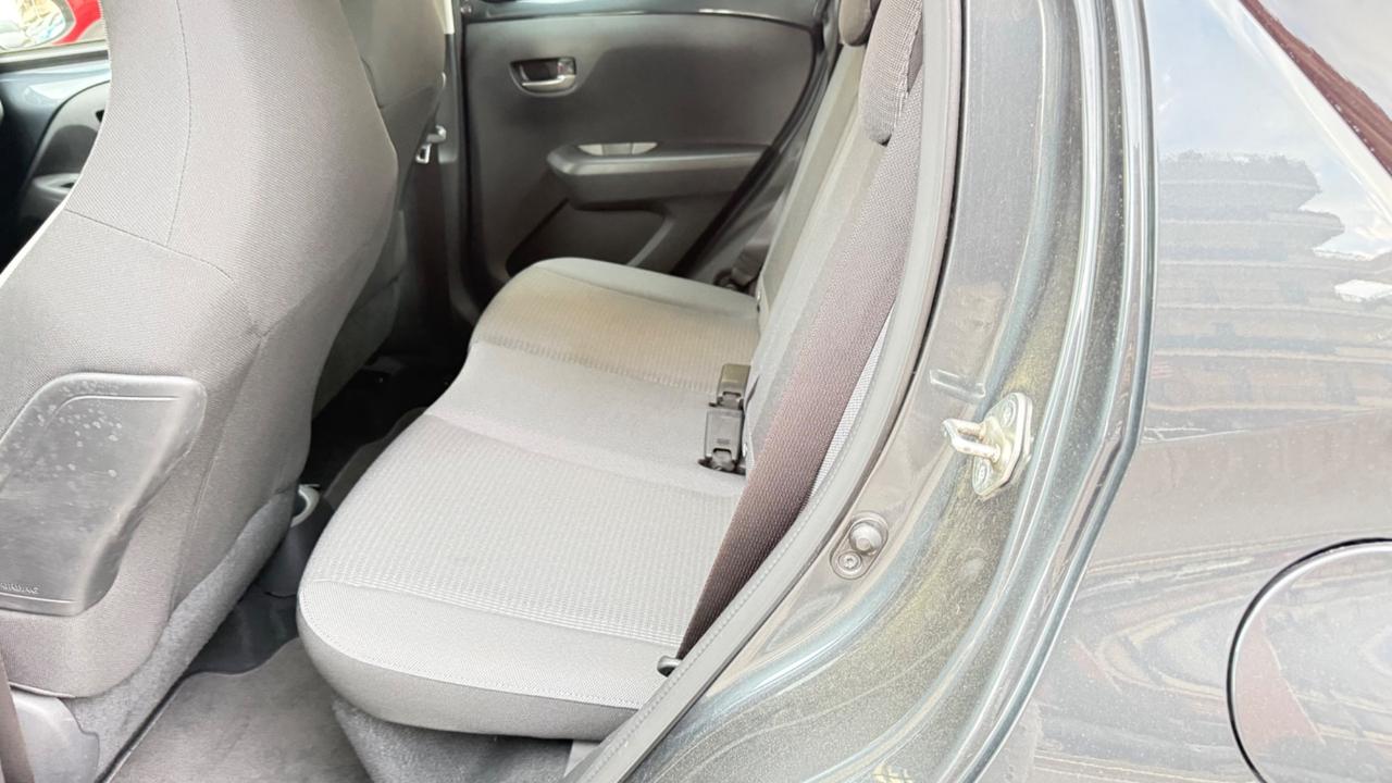 Toyota Aygo Connect 1.0 VVT-i 72 CV 5 porte x-play LED NAVI KAMERA PDC CERCHI 16 BLUETOOTH