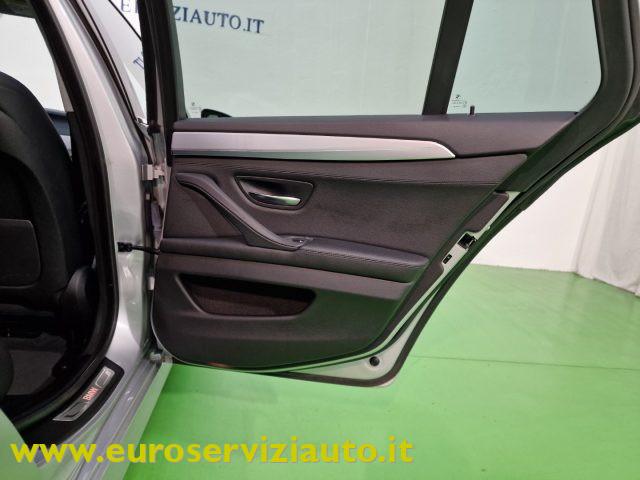 BMW 530 d xDrive 249CV Touring Luxury