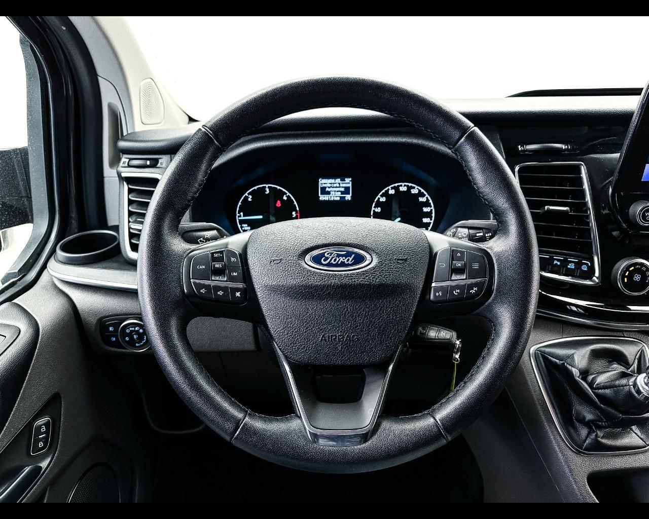 FORD Tourneo Custom 1ª s - Tourneo Custom 320 2.0 EcoBlue 185CV MHEV PC Titanium