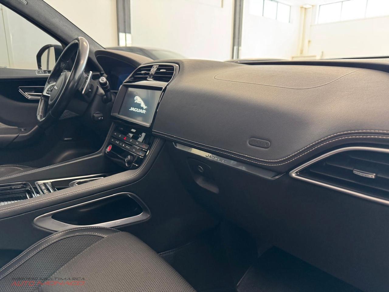 Jaguar F-Pace 2.0 D 240CV R-Sport 2018