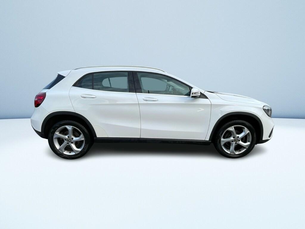 Mercedes GLA 180 180 D Sport 7G-DCT