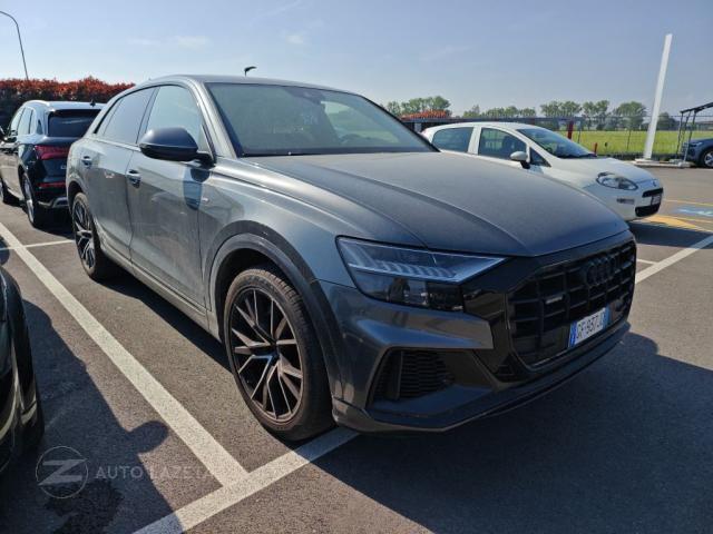 AUDI Q8 55 TFSI e quattro tiptronic