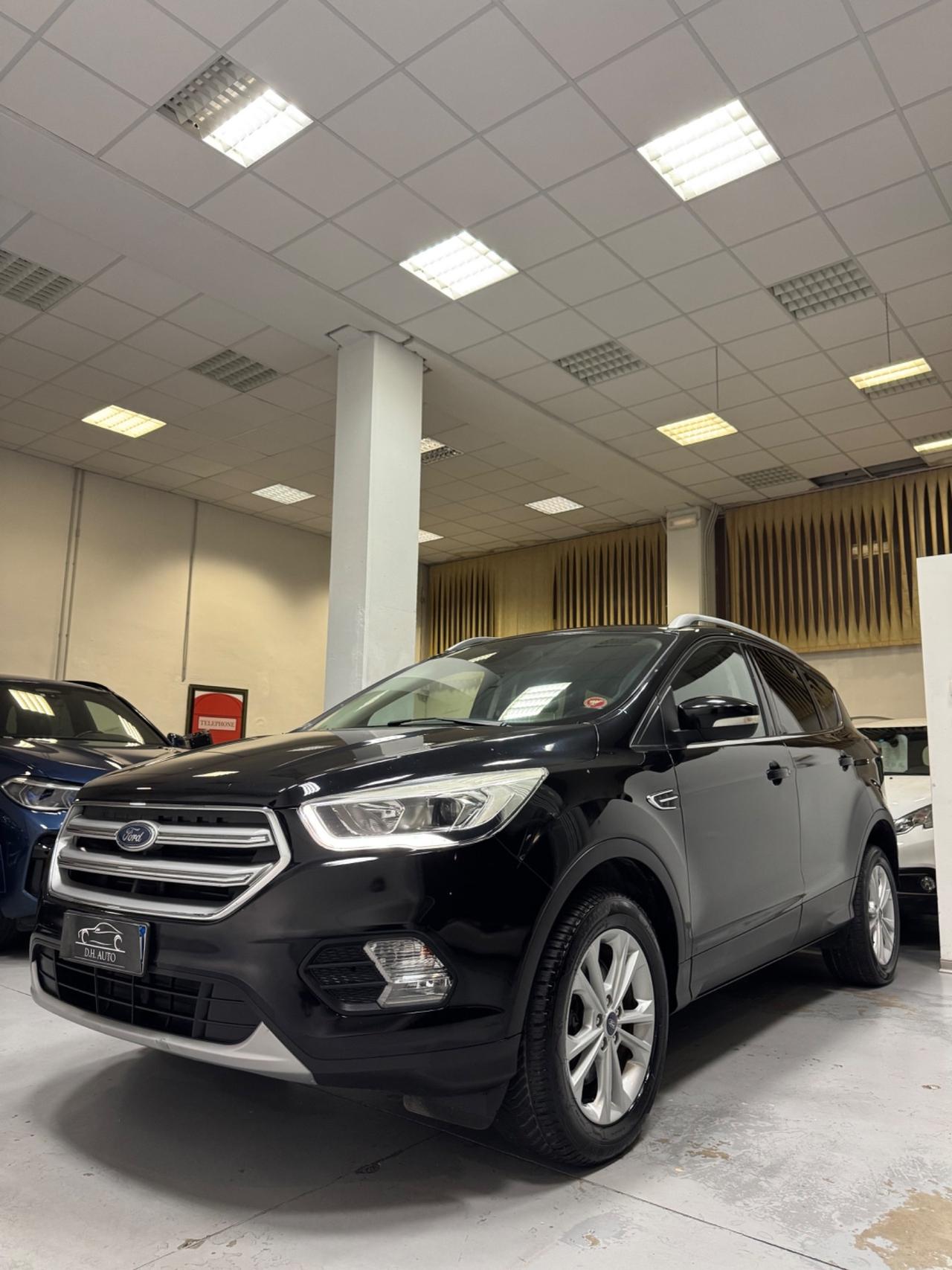 Ford Kuga 1.5 TDCI 120 CV S&S 2WD ST-Line