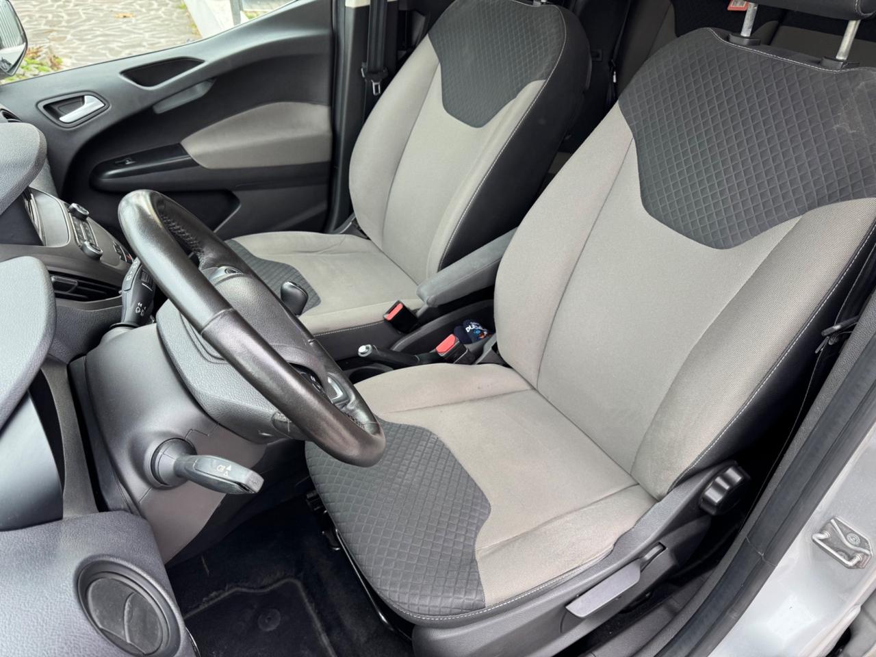Ford Tourneo Courier Tourneo Courier 1.5 TDCI 75 CV S&S Sport