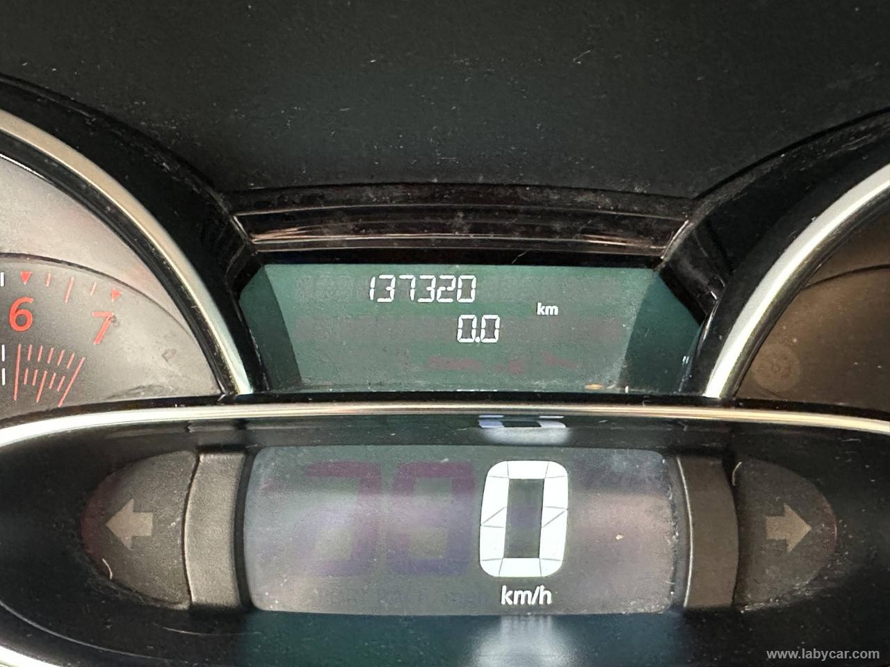 RENAULT Clio Sporter 1.2 75 CV Duel2