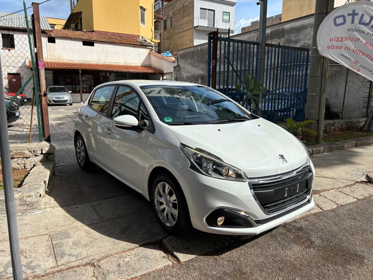 Peugeot 208 1.0 5 porte Allure