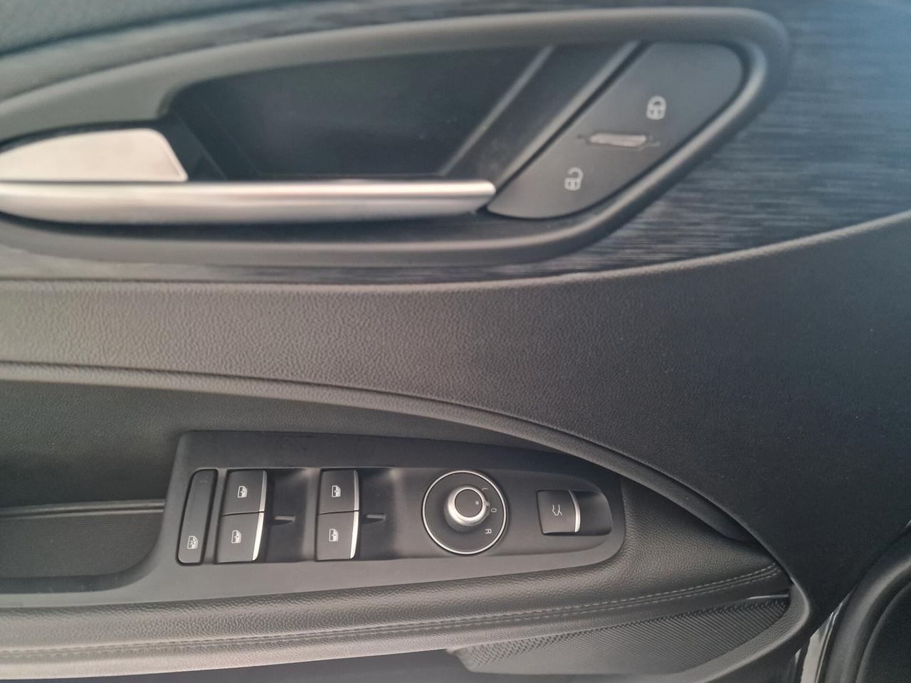 Alfa Romeo Stelvio 2020