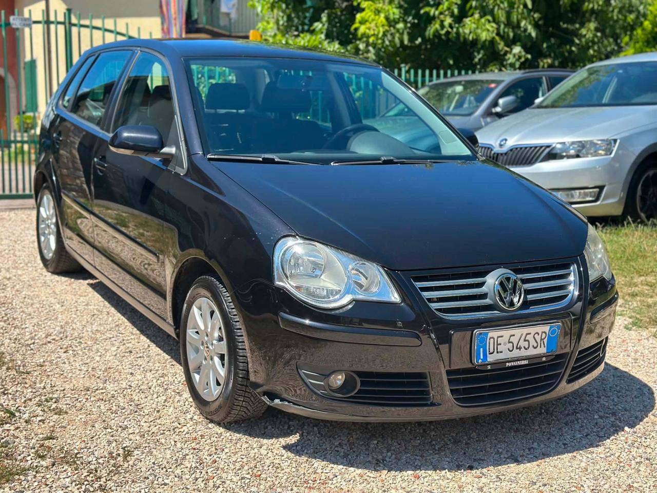 Volkswagen POLO 1.4/80CV TDI 5P SPORTLINE NEOPAT