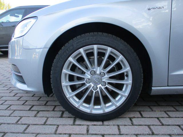 AUDI A3 SPB 1.4 TFSI S tronic g-tron Ambition