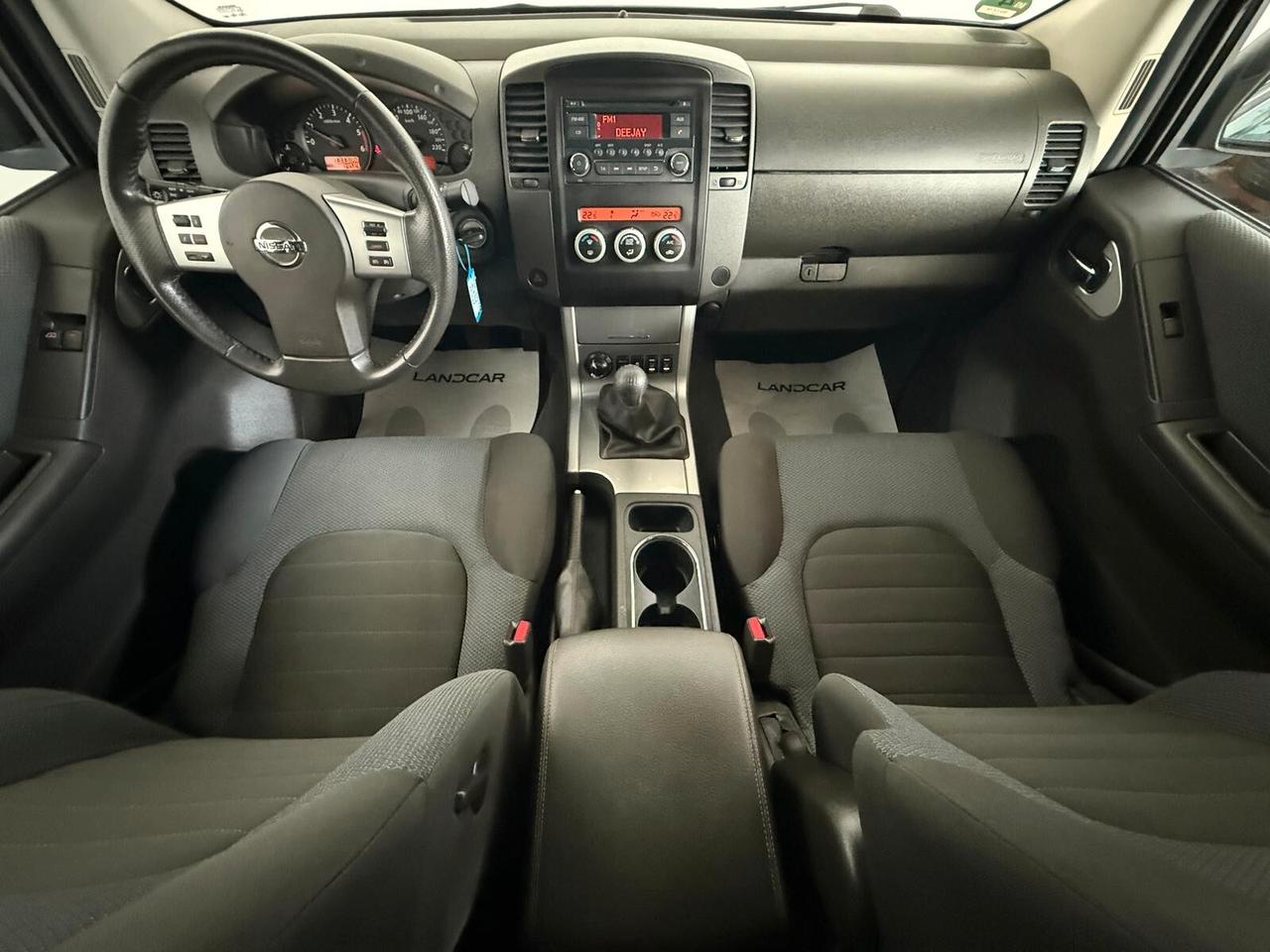 Nissan Navara 2.5 dCi 190CV King Cab SE HARD TOP