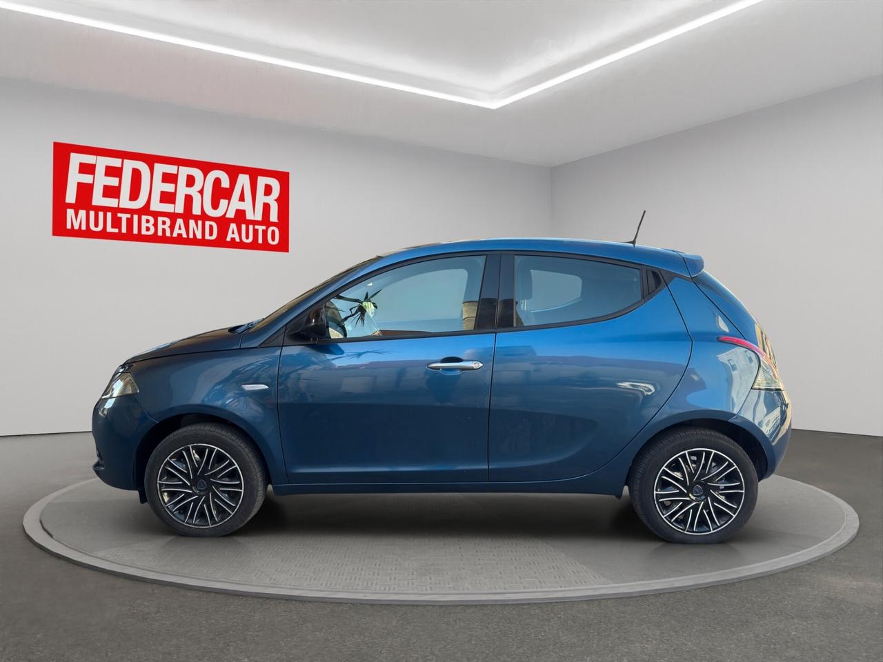 Lancia Ypsilon 1.0 FireFly 5 porte S&S Hybrid Ecochic Gold