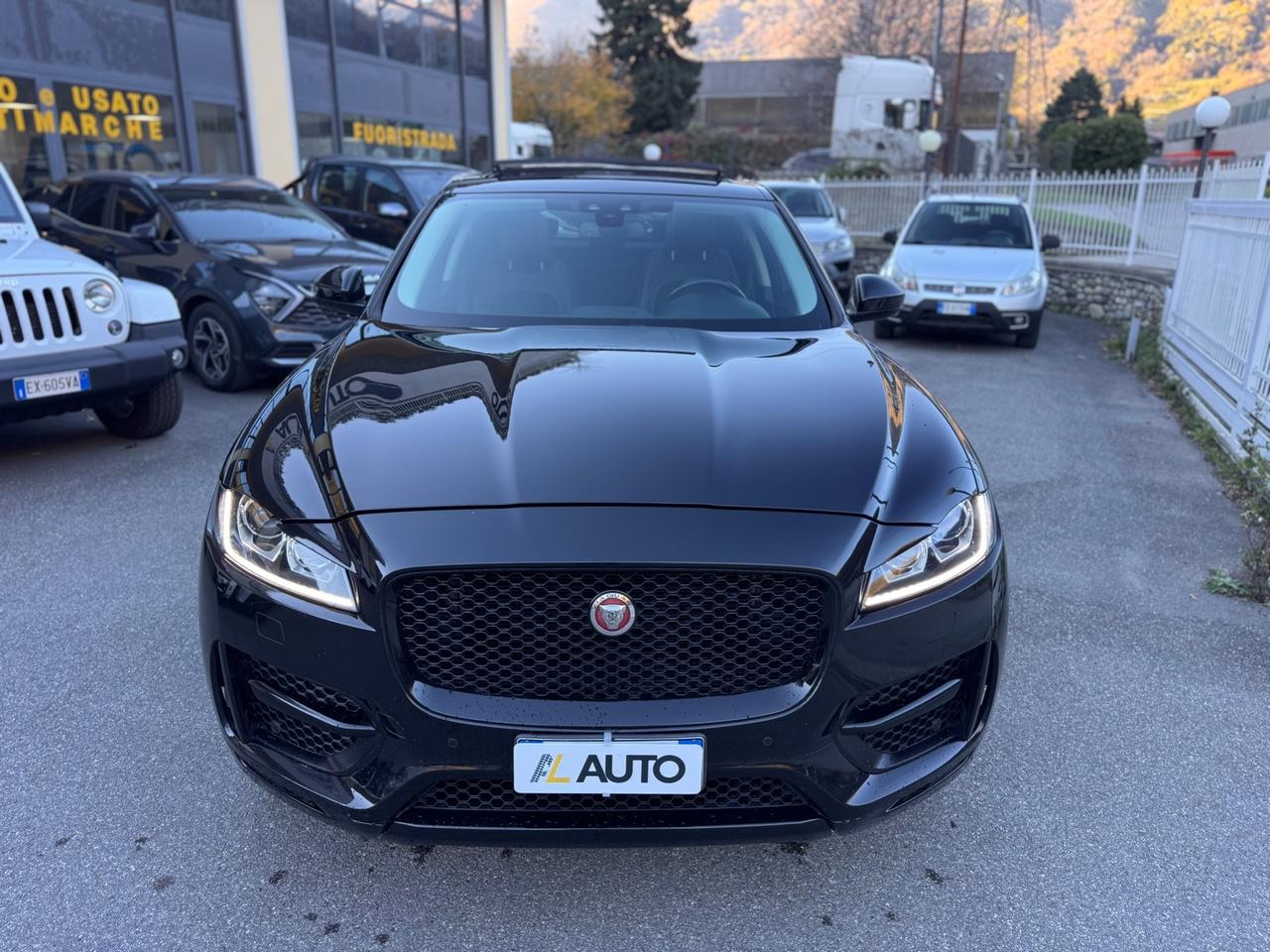 Jaguar F-Pace 2.0 D 180 CV AWD R-Sport