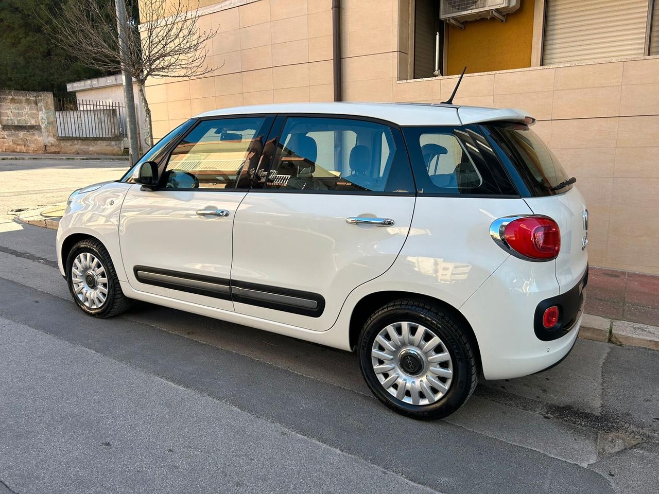 Fiat 500L Pro 1.6 MJT 105CV 4 posti (N1)