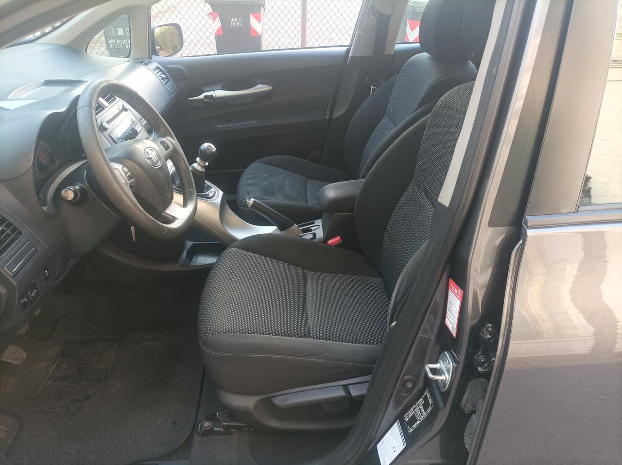 Toyota Auris 1.4 D-4D 5 porte Sol Perfetta