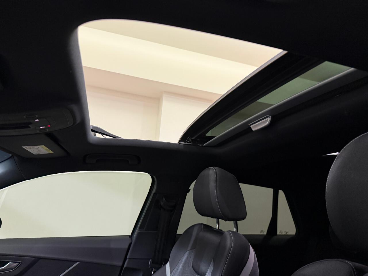 Audi Q2 35 TDI quattro S tronic Blak Edition Tetto Sky Open